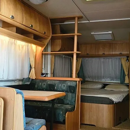 キャンプ場 каравана сий-я-на ソゾポル